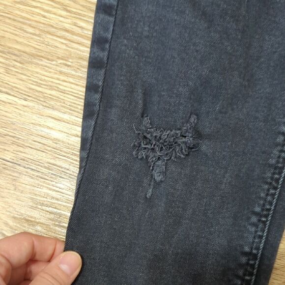 Women's Black Jeans - Picture 4 of 12